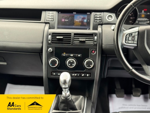Used Land Rover Discovery Sport 2017 for sale - 74884896: Photo 21