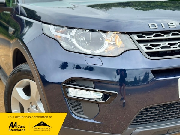 Used Land Rover Discovery Sport 2017 for sale - 74884896: Photo 3