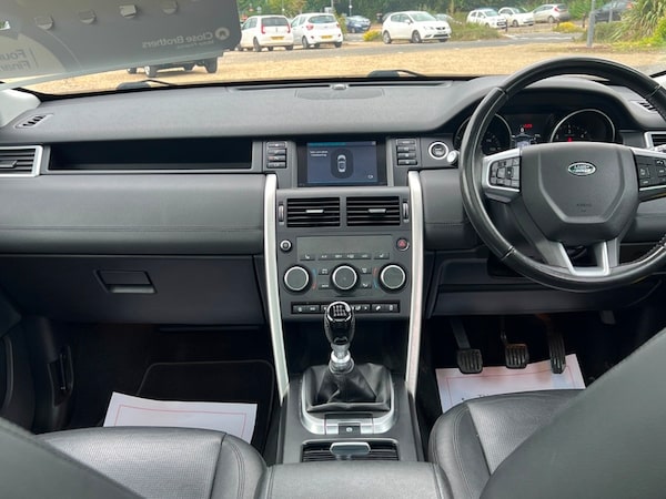 Used Land Rover Discovery Sport 2017 for sale - 76292251: Photo 22