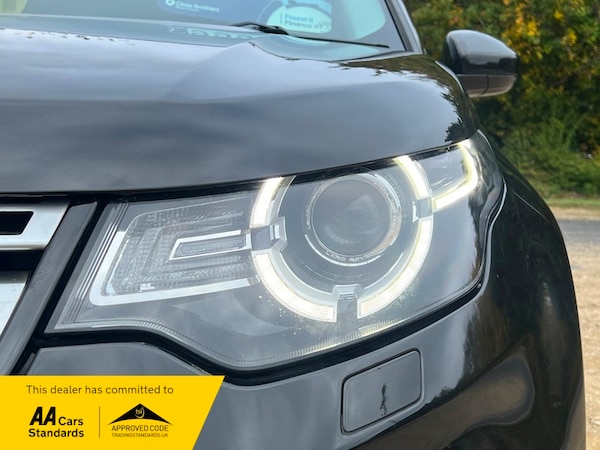Used Land Rover Discovery Sport 2017 for sale - 76292251: Photo 9