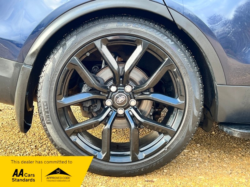 Used Land Rover Discovery 2018 for sale - 77288739: Photo 11