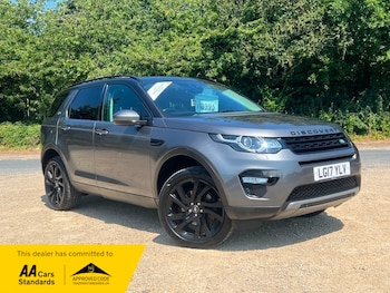 Used Land Rover Discovery Sport 2017 for sale - 79245891: Photo