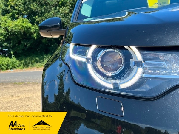 Used Land Rover Discovery Sport 2017 for sale - 75210415: Photo 6