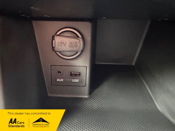 Used Hyundai i10 2014 for sale - 76185861: Photo 11