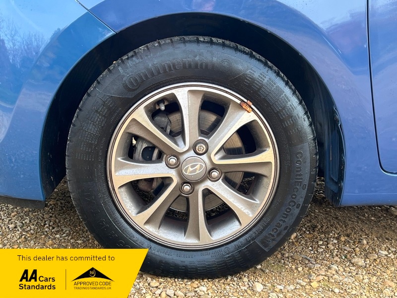 Used Hyundai i10 2014 for sale - 76185861: Photo 12