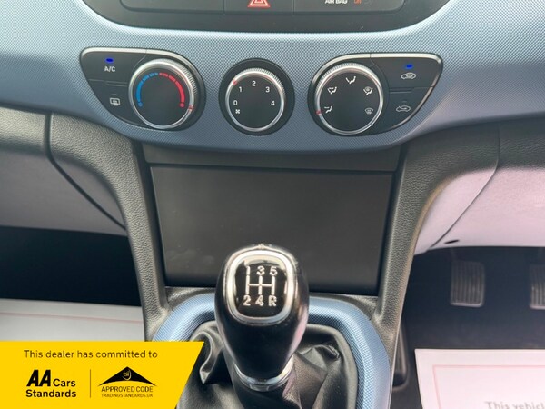 Used Hyundai i10 2014 for sale - 76185861: Photo 12