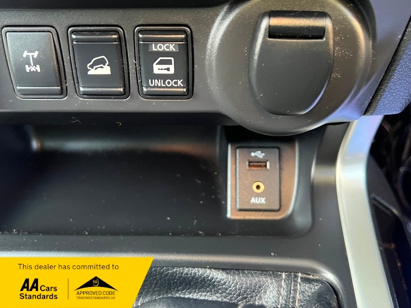 Used Nissan Navara 2017 for sale - 76396672: Photo 32