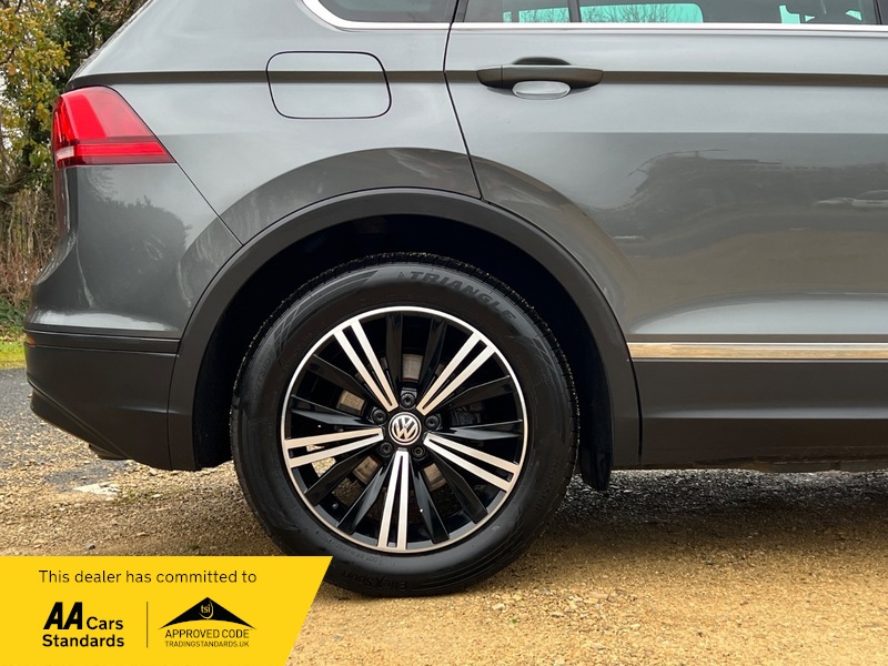 Used Volkswagen Tiguan 2019 for sale - 76768908: Photo 11