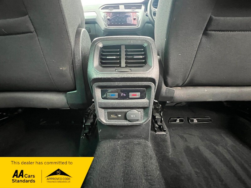 Used Volkswagen Tiguan 2019 for sale - 76768908: Photo 22