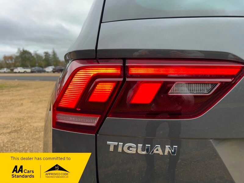 Used Volkswagen Tiguan 2019 for sale - 76768908: Photo 29