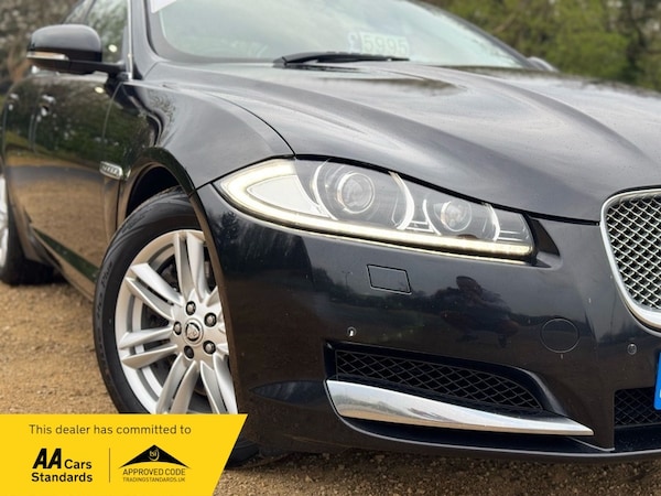 Used Jaguar XF 2013 for sale - 74290269: Photo 4