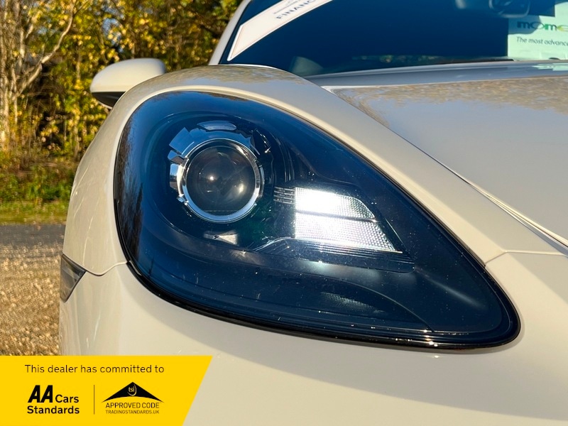 Used Porsche Cayman 2018 for sale - 76605346: Photo 12