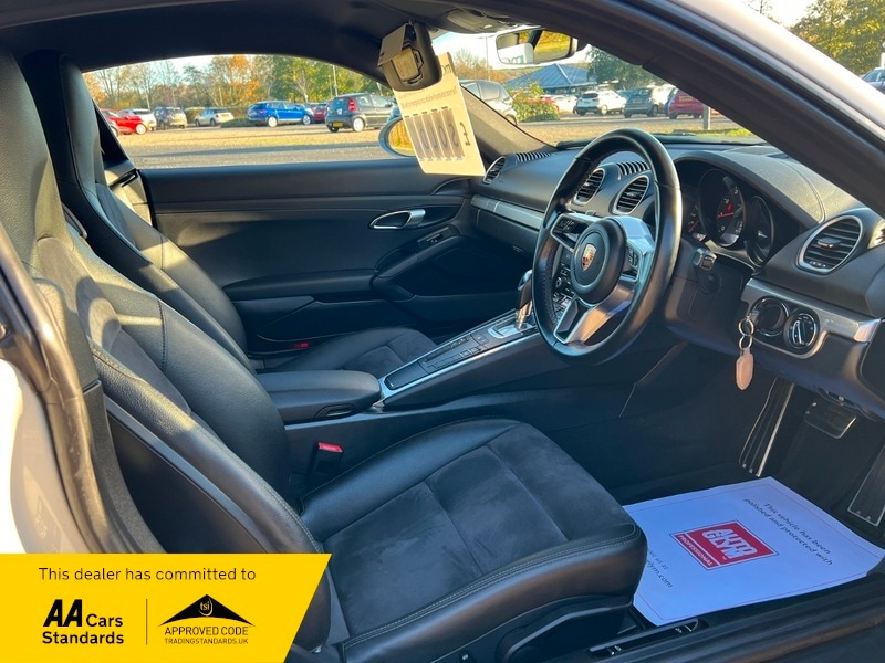 Used Porsche Cayman 2018 for sale - 76605346: Photo 20