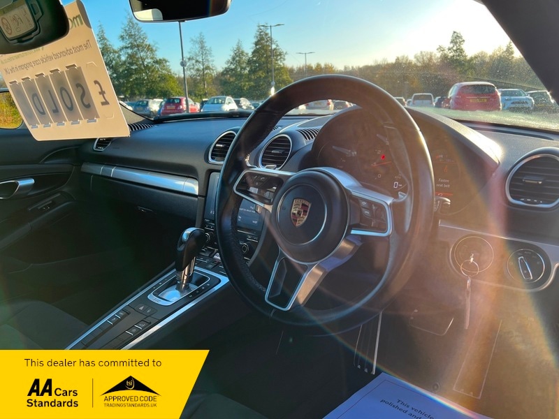 Used Porsche Cayman 2018 for sale - 76605346: Photo 21