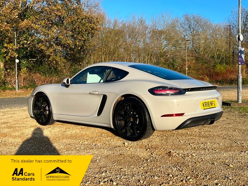 Used Porsche Cayman 2018 for sale - 76605346: Photo 5