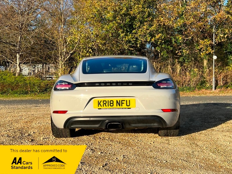 Used Porsche Cayman 2018 for sale - 76605346: Photo 6