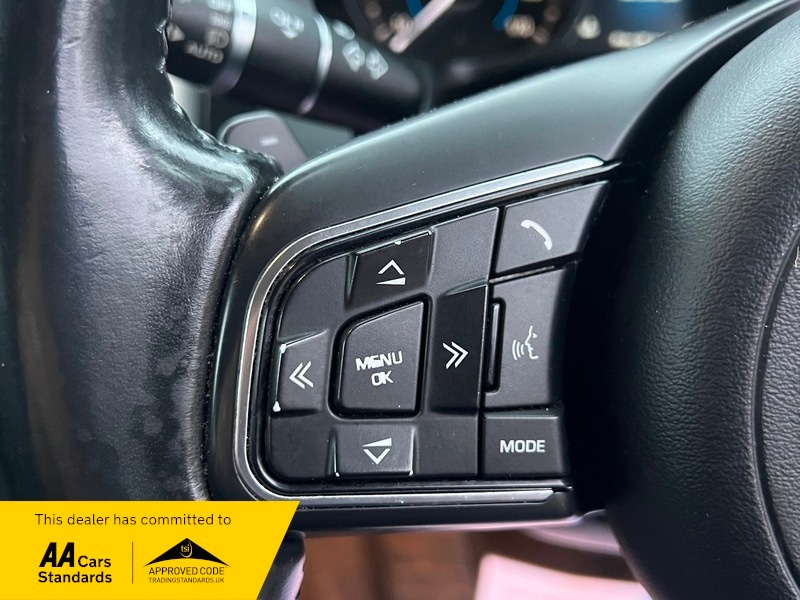 Used Jaguar XF 2016 for sale - 76884558: Photo 17