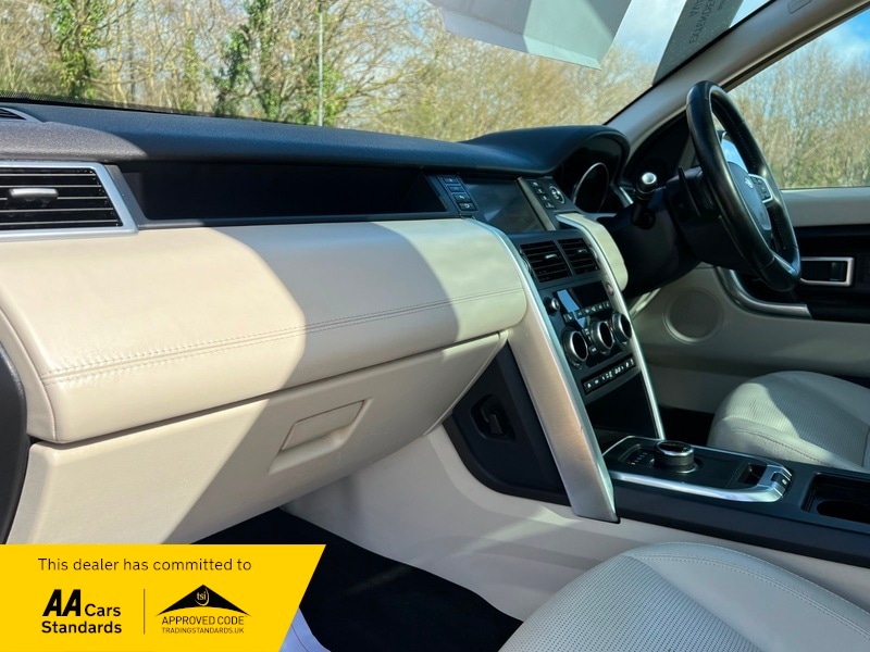 Used Land Rover Discovery Sport 2017 for sale - 77836492: Photo 15