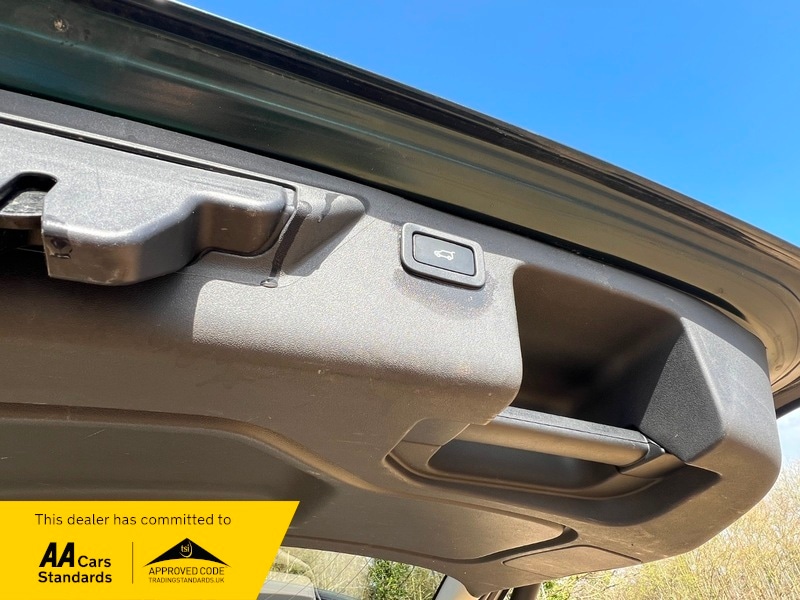 Used Land Rover Discovery Sport 2017 for sale - 77836492: Photo 16