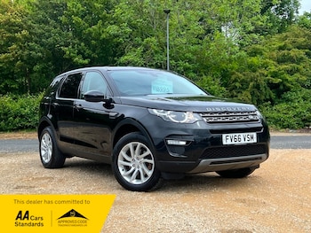 Used Land Rover Discovery Sport 2017 for sale - 78659146: Photo