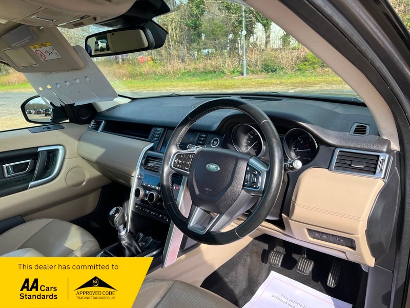 Used Land Rover Discovery Sport 2015 for sale - 77920968: Photo 14