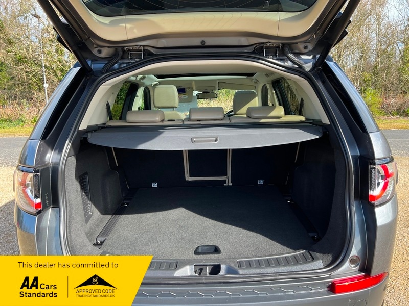 Used Land Rover Discovery Sport 2015 for sale - 77920968: Photo 24