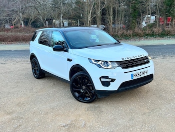 Used Land Rover Discovery Sport 2015 for sale - 76821401: Photo