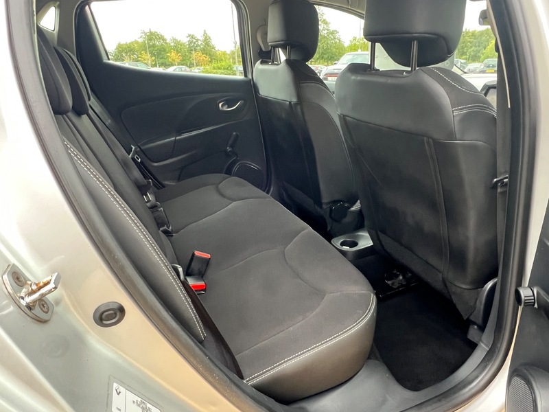 Used Renault Clio 2015 for sale - 76185857: Photo 14