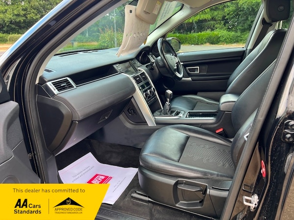 Used Land Rover Discovery Sport 2019 for sale - 75057235: Photo 31