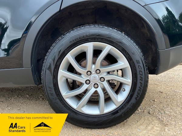 Used Land Rover Discovery Sport 2019 for sale - 75057235: Photo 33