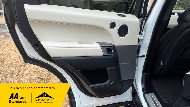 Used Land Rover Range Rover Sport 2017 for sale - 76910772: Photo 42