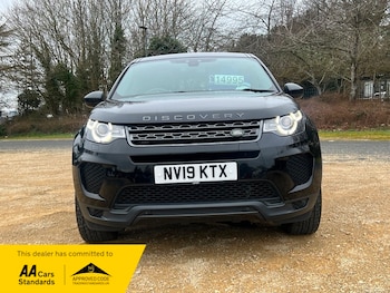 Used Land Rover Discovery Sport 2019 for sale - 77735288: Photo