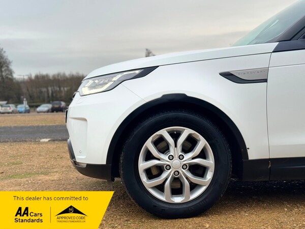 Used Land Rover Discovery 2017 for sale - 73259892: Photo 10