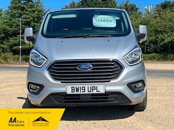 Used Ford Tourneo Custom 2019 for sale - 79423382: Photo