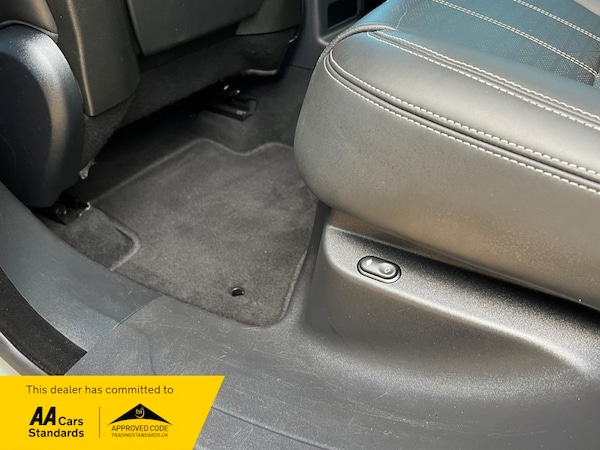 Used Land Rover Range Rover Velar 2017 for sale - 71779103: Photo 29