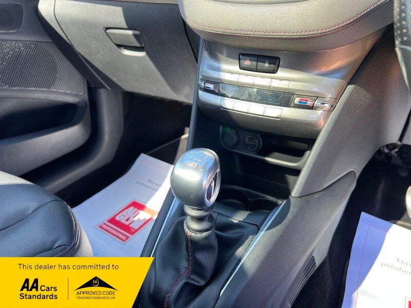 Used Peugeot 208 2015 for sale - 78168150: Photo 14