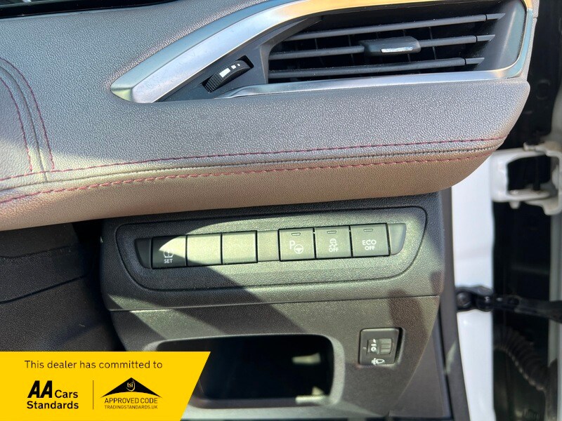 Used Peugeot 208 2015 for sale - 78168150: Photo 15