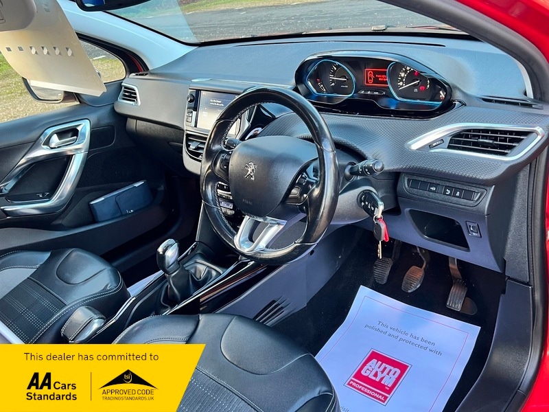 Used Peugeot 2008 2015 for sale - 77027737: Photo 18