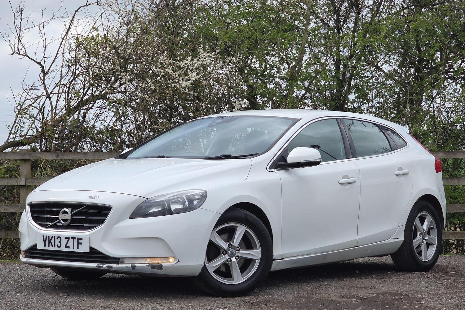 Used Volvo V40 2013 for sale - 78183049: Photo 10