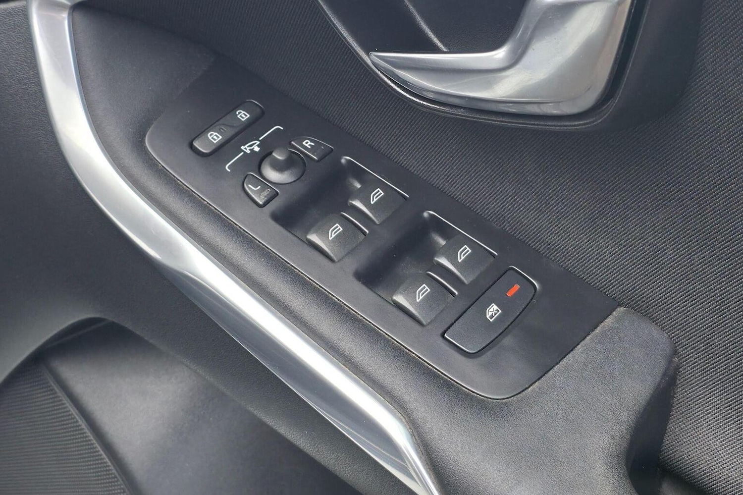 Used Volvo V40 2013 for sale - 78183049: Photo 20