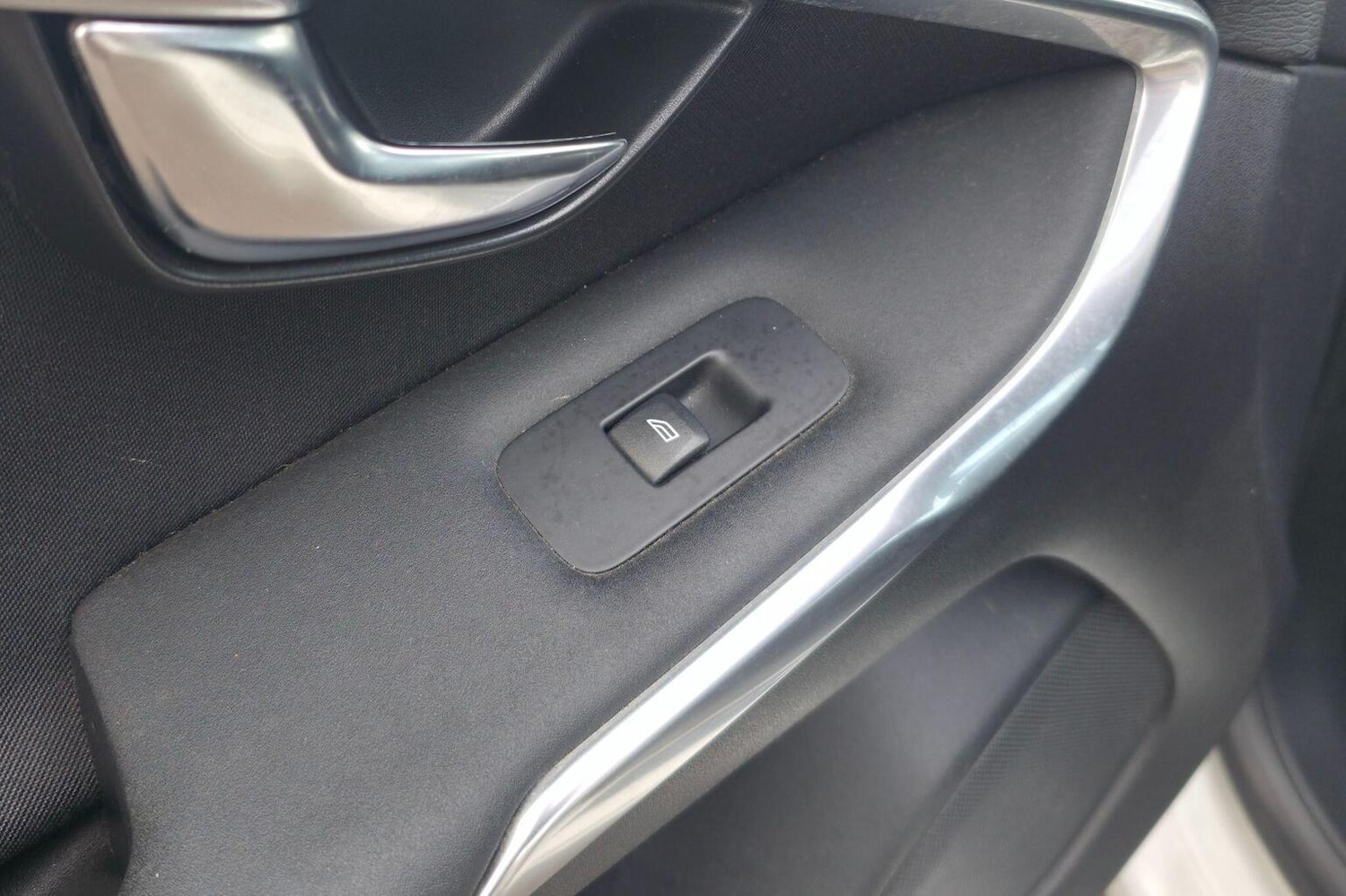 Used Volvo V40 2013 for sale - 78183049: Photo 26