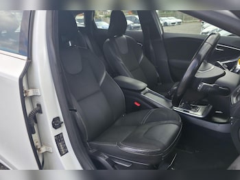 Used Volvo V40 2013 for sale - 78183049: Photo