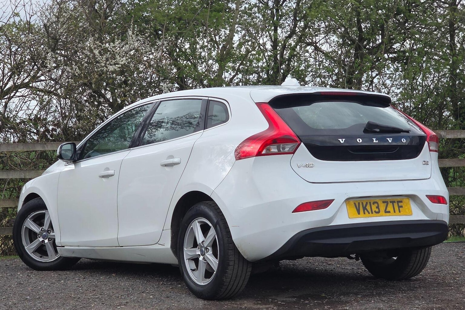 Used Volvo V40 2013 for sale - 78183049: Photo 8