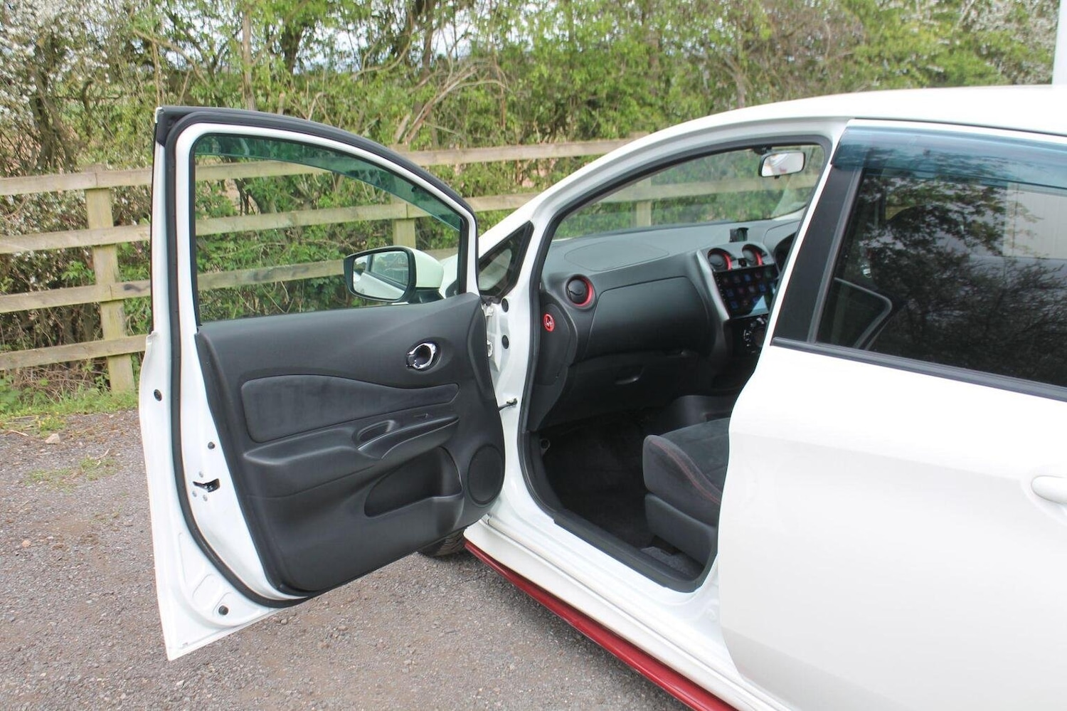 Used Nissan Note 2014 for sale - 76793607: Photo 31