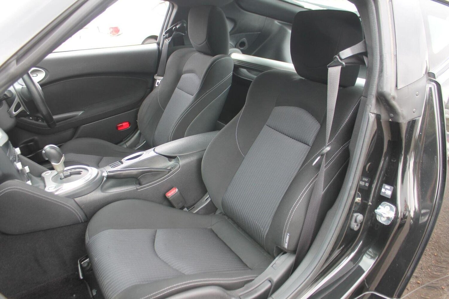 Used Nissan 370 Z 2012 for sale - 77622576: Photo 30