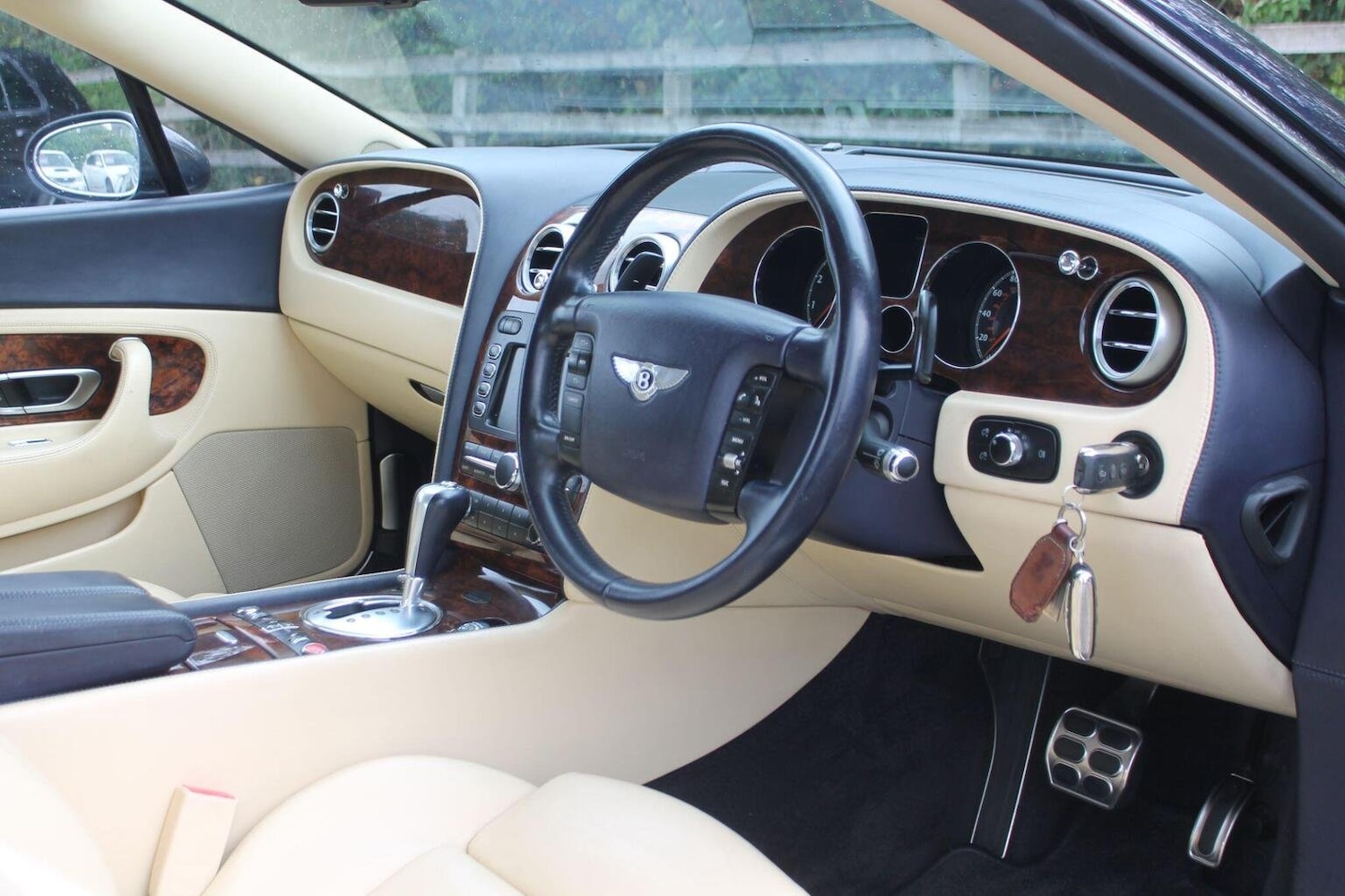 Used Bentley Continental 2006 for sale - 76793598: Photo 3