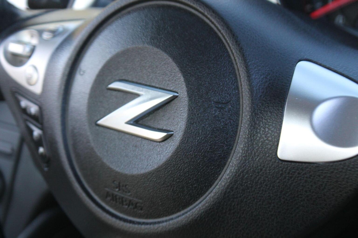 Used Nissan 370 Z 2008 for sale - 76793603: Photo 15