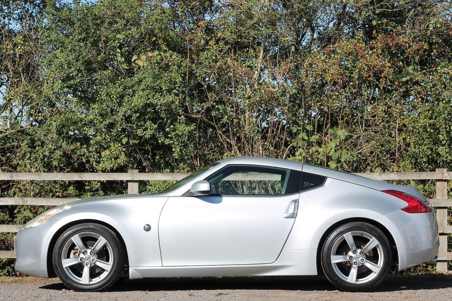 Used Nissan 370 Z 2008 for sale - 76793603: Photo 9