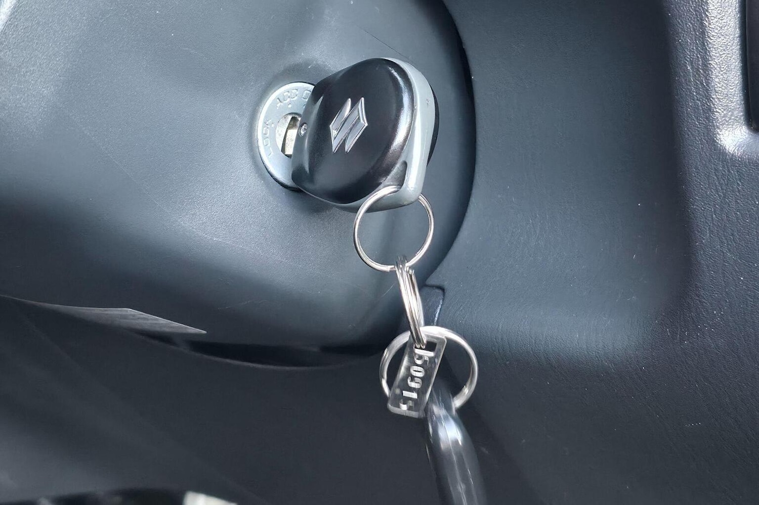 Used Suzuki Jimny 2014 for sale - 77237082: Photo 31