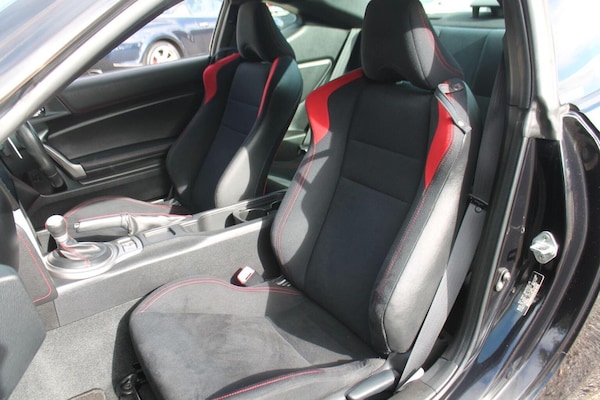 Used Toyota GT86 2012 for sale - 74820954: Photo 32